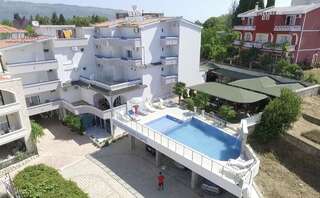 Апарт-отели VICTORIA Apartments & Restaurant Улцинь-0