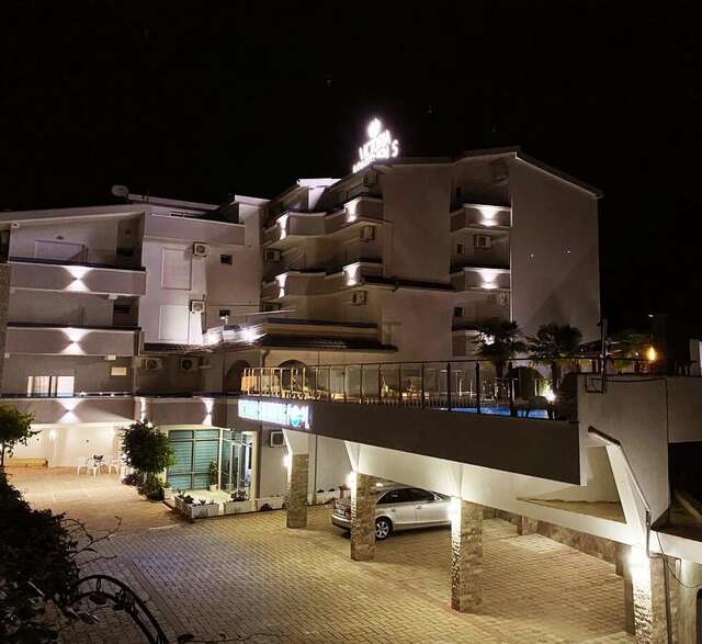 Апарт-отели VICTORIA Apartments & Restaurant Улцинь-6